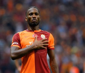 九游体育-关于德罗巴迎来十赛季高光表现，西班牙队球迷沸腾！的信息