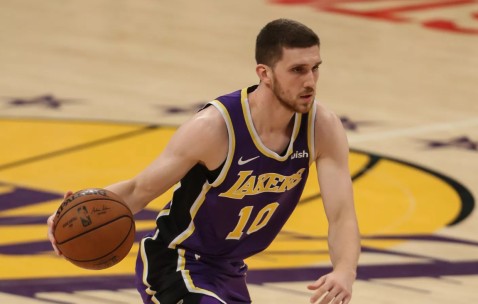 九游体育-关于西亚卡姆新星回归赛场表现惊艳，巴塞罗那未来可期！的信息